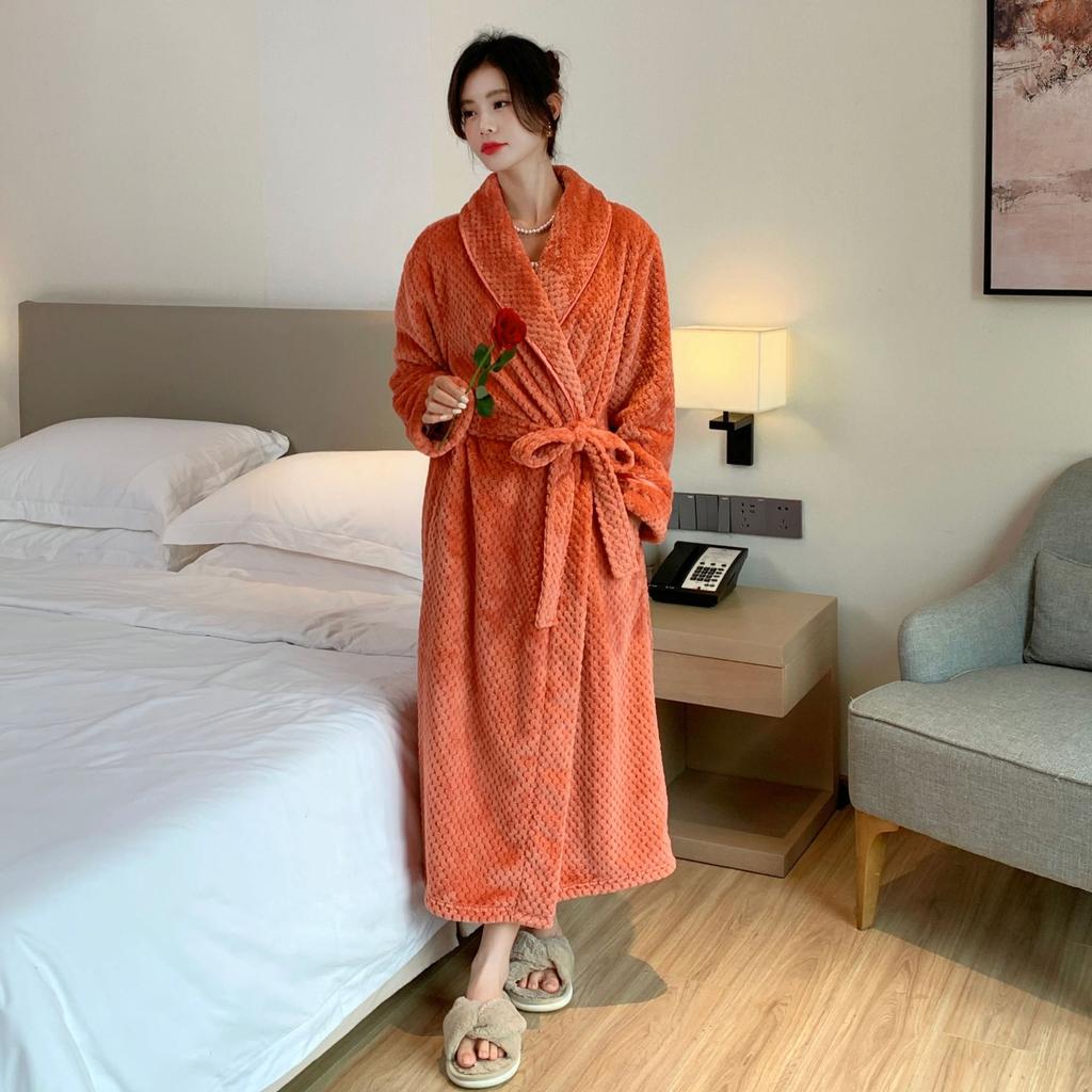 Autumn/Winter Coral Velvet Women's Nightgown Long Flannel Bathrobe for Women with Velvet Thickened