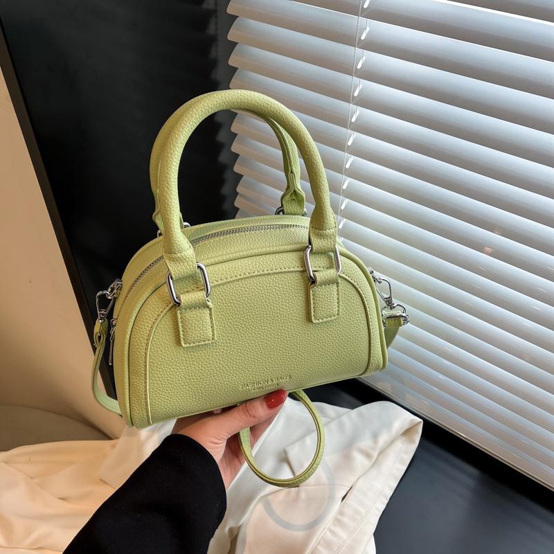 Small Bag Women's Retro New Fashion Messenger Bag Versatile Niche Portable Pillow Bag