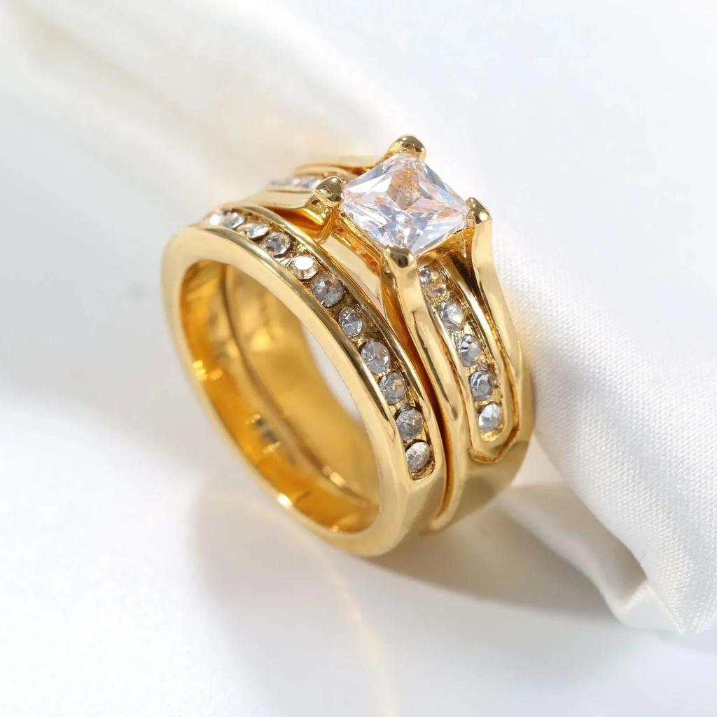 Couple Rings Exquisite Women Rhinestones Zirconia Rings Set Simple Gold Color Men Stainless Steel CZ Stone Rings Wedding Jewelry