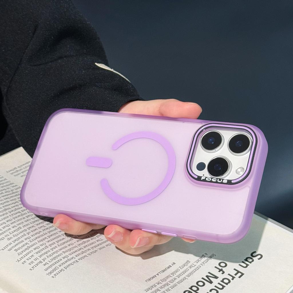 Suitable for IPhone16promax Phone Case, Skin-sensing Magnetic Attraction C-type Jelly Dopamine, Apple 15 Semi-transparent PC Case