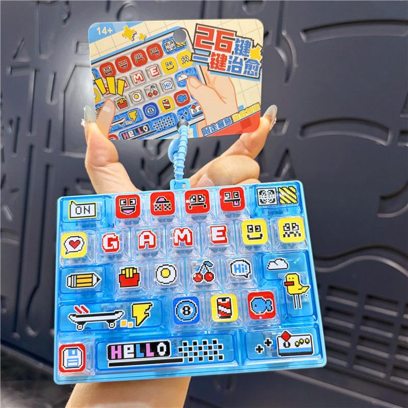 Cartoon 26-Keycap Keychain Toys 26-Key Keyboard Clicker Keychain Stress Releasing Toys Bag Charm Keyboard Keychain