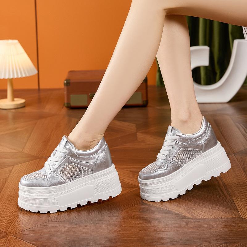 Little white shoes women's 2025 summer new thick-soled muffin shoes hollow breathable mesh sandals casual inner height-increasing women's shoes