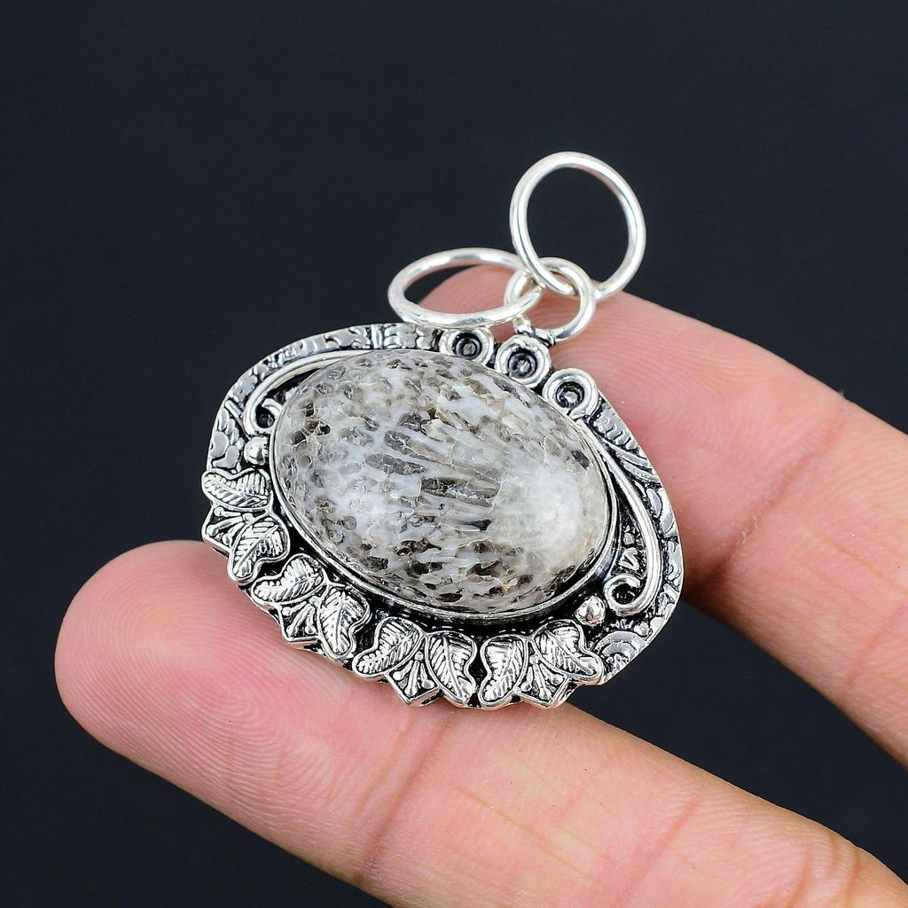 Stingrocka Korallsten Rot Chakra Art Deco Syster Nytt Hänge 925 Sterling Silver