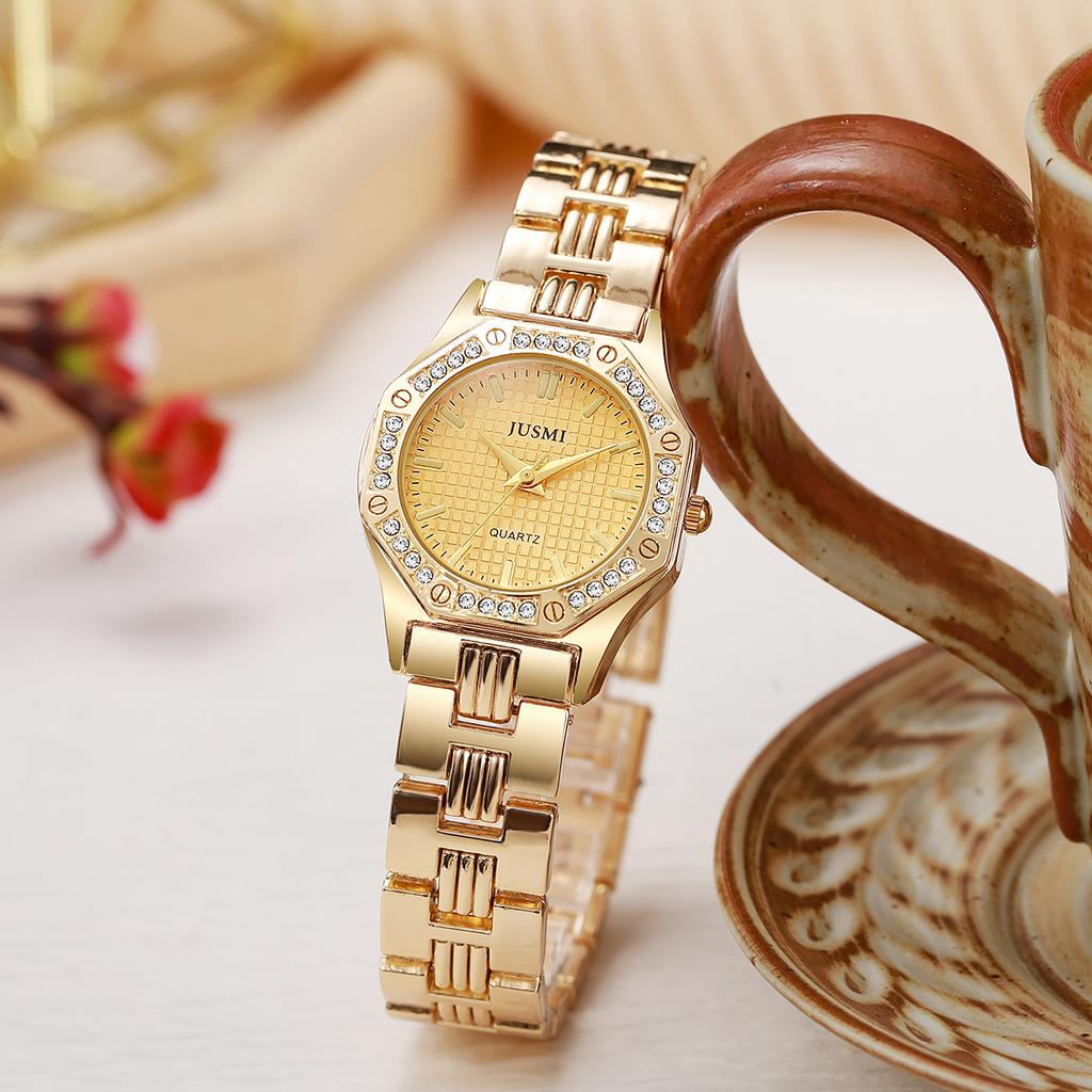 Light Luxury Fashion Vintage Minimalist Design Sense Diamond Steel Strap Quartz Watch Hot Sale Trend Women's Watch Bracelet Set