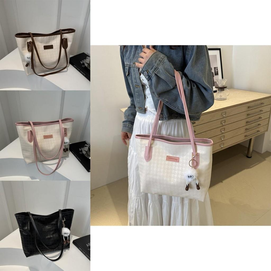 Stylish Street Fashion 2024 New Large Capacity Tote Bag For Women With Zipper Closure And Inner Pocket In Black Pink And Brown