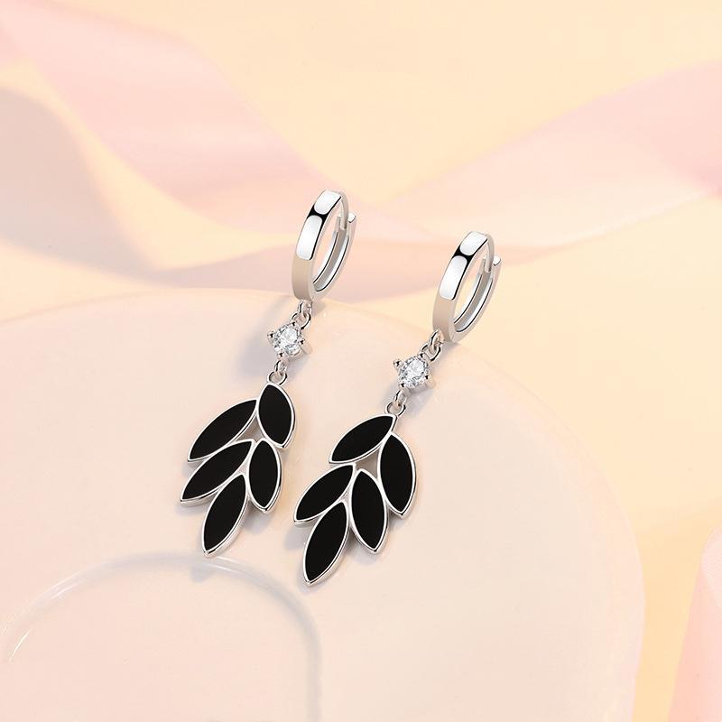 Trendy 925 Sterling Silver Earrings for Women Vintage Black Leaves Temperament Long Eardrop Jewelry Lady Anniversary Accessories