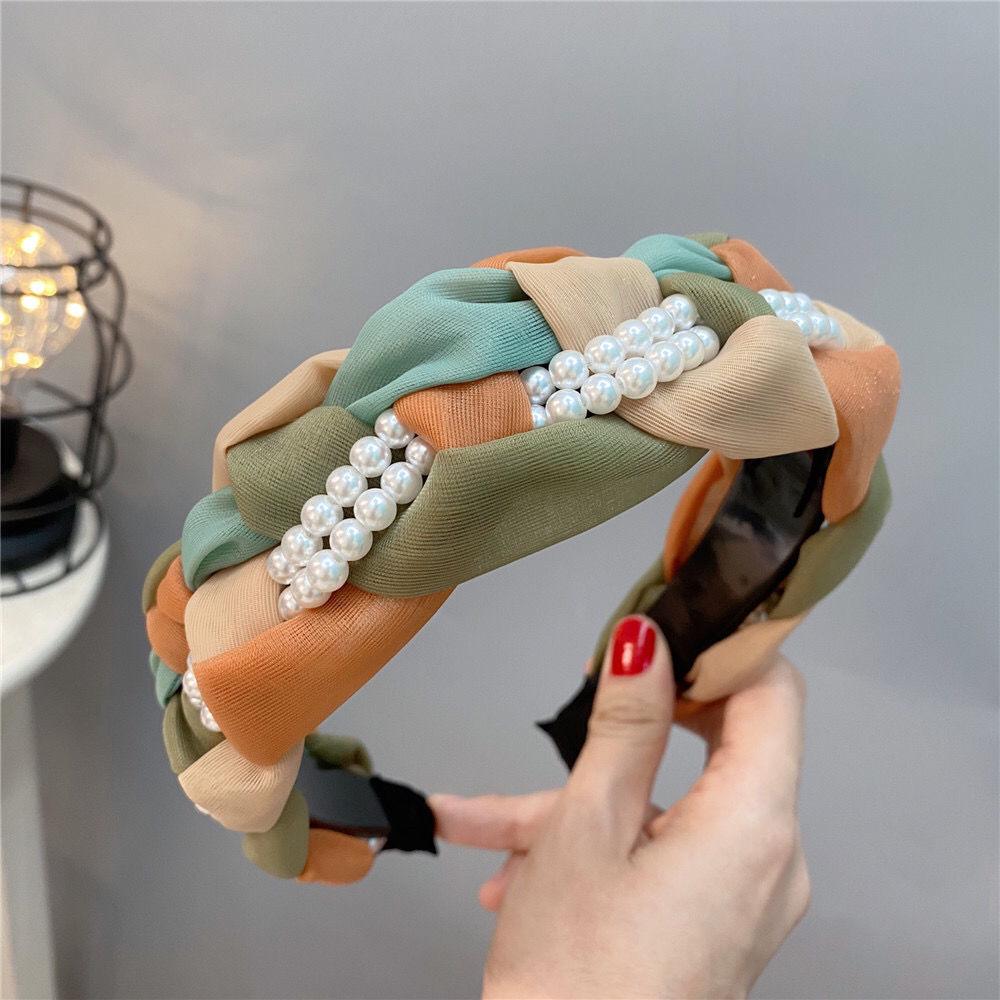 

Элегантная французская ретро-плетеная повязка на голову: Нескользящая, с высокой посадкой по голове, идеально подходит для мытья лица и укладки волос