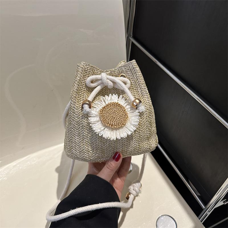 Woven Bag Women's Bag New Trendy Retro Summer Straw Weaving Cute Bucket Bag Personalized Girl Shoulder Messenger Bag