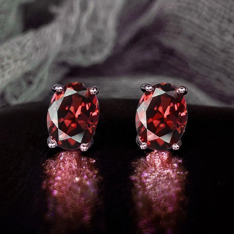 Trendy and Simple Four Claw Oval White Zircon Earrings, Classic and Versatile, Small and Compact Women's Zircon and Accessories