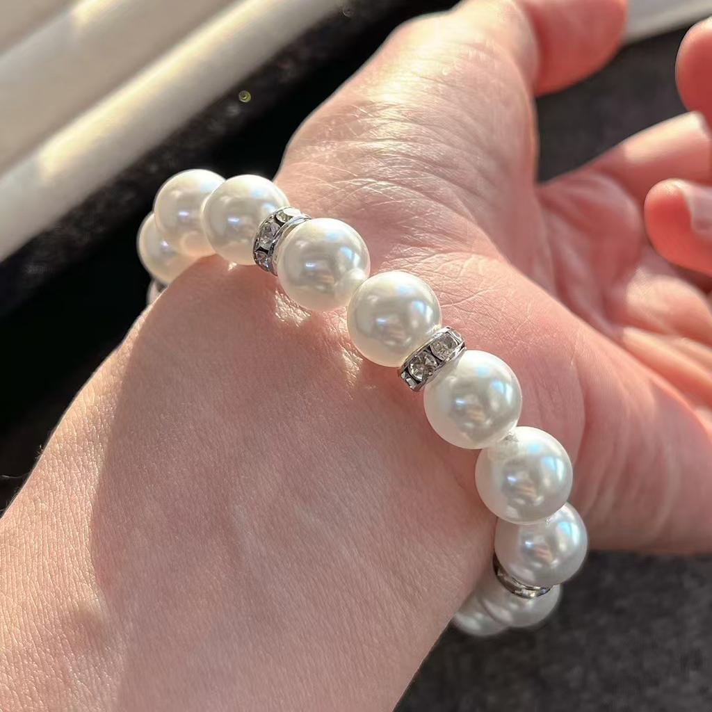 Vintage High-Gloss Cold White Artificial Crystal Pearl Bracelet Bracelet.