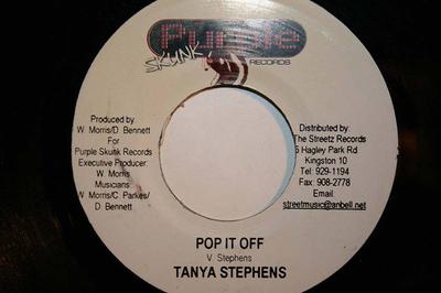 7inch Record TANYA STEPHENS / SANJAY - Pop It Off / Let The Party NONE Purple Skunk Re 2004 Jamaica Reggae, Ska & Dub Used