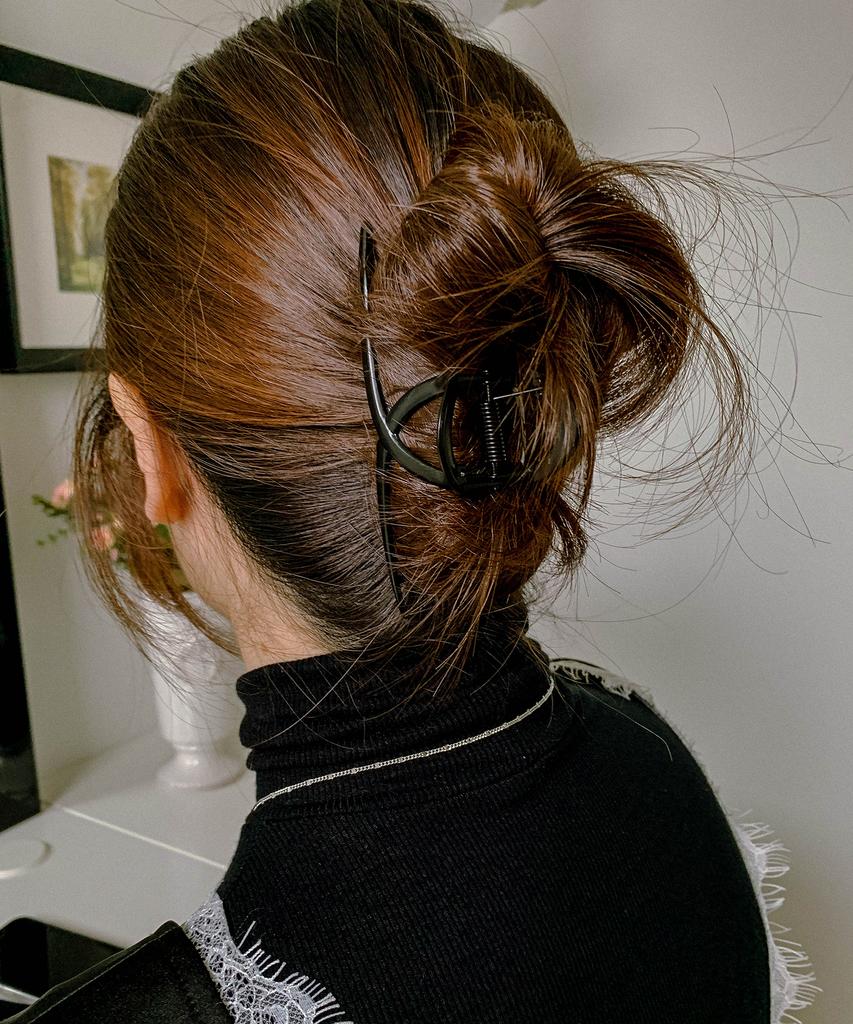 Sundaydiscoclub Black Hairpin