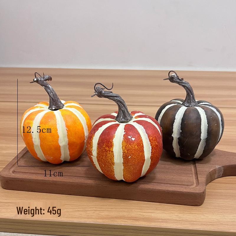 Pumpkin Harvest Festival Props: Farmhouse Halloween Decoration for Mall Displays and Room Ornaments