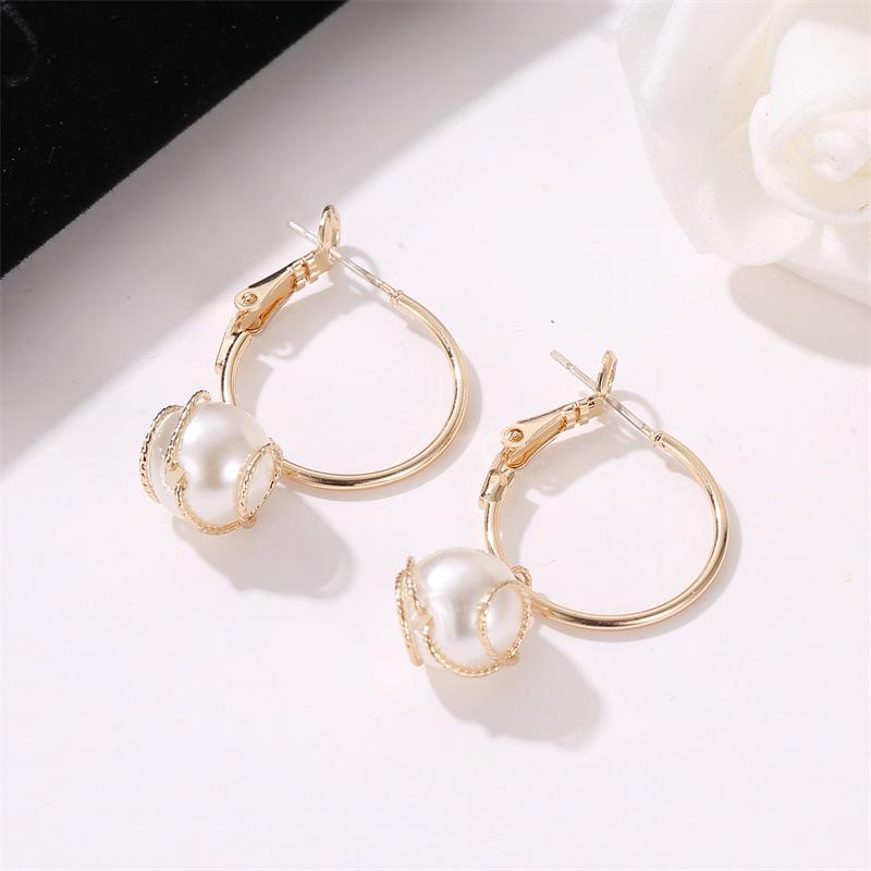 Personality Simple Earrings Retro Temperament Winding Ladies Earrings Fashion Ladies Accessories ARI