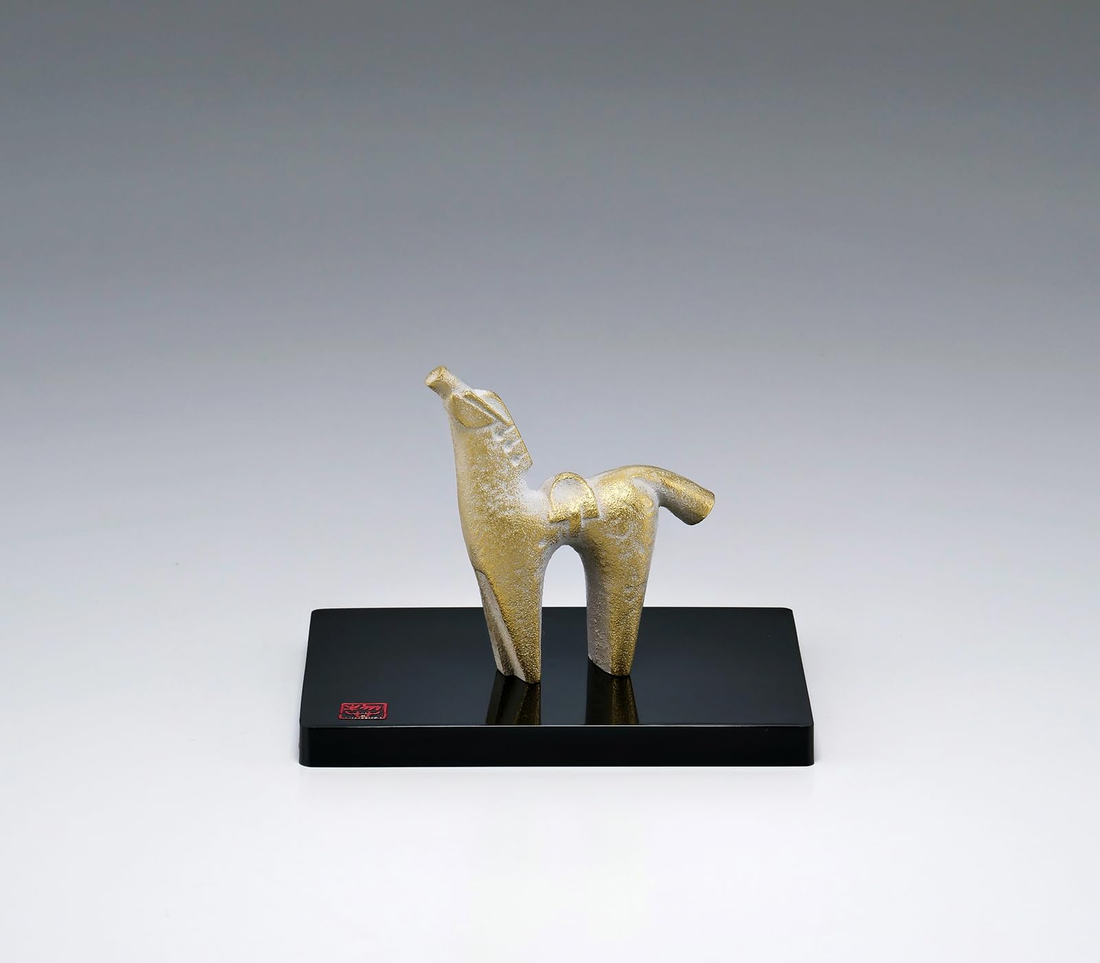 

Takenaka Бронза 2026 Зодиак от Скульптора Сотаро Традиционное Искусство и Ремесло «Год Лошади» Саэгуса, [Иппо]