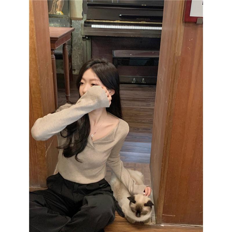 Pure desire wind v-neck sweater women's spring and autumn niche front shoulder thin top Spice girl chic long-sleeved outer knitted sweater