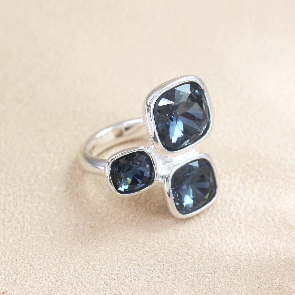 Spanish UNOde50 Women s Irregular Wide Ring with Bright Surface and Unique Design Size 7