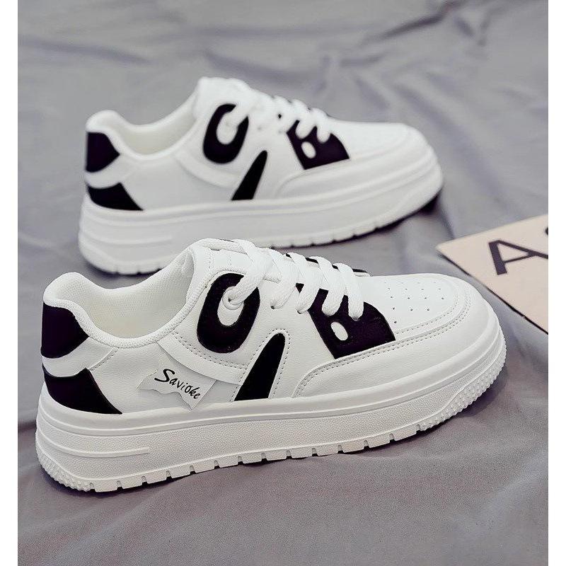 

2025 autumn white shoes new thick-soled Korean version of female students height-increasing sports board shoes trendy women casual street shooting 40 чёрный
