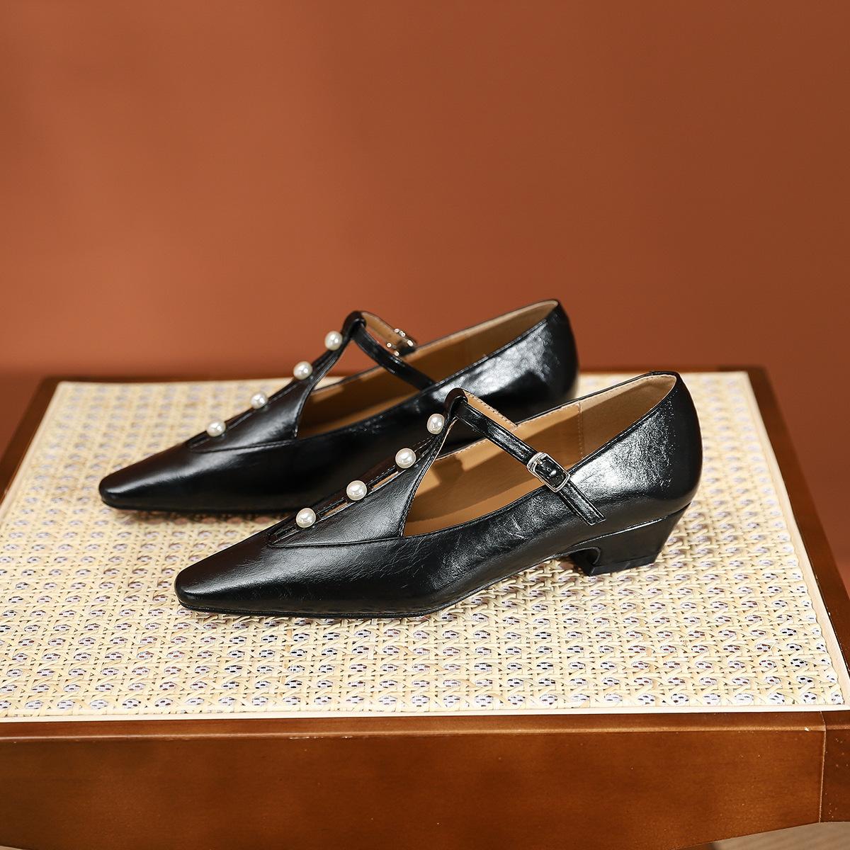 

807-5 Xiaoxiangfeng pearl pointed single shoes new super fashionable personalized pointed middle heel single shoes women s shoes 35