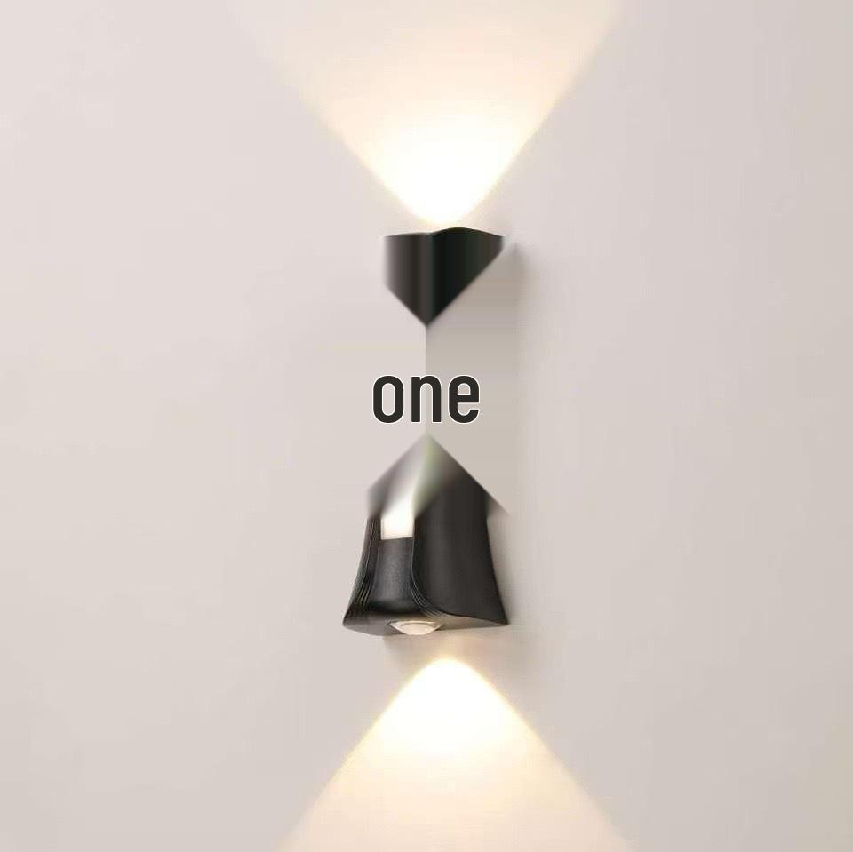 Retro Waterproof Outdoor Wall Lamp for Corridor, Balcony, or Courtyard