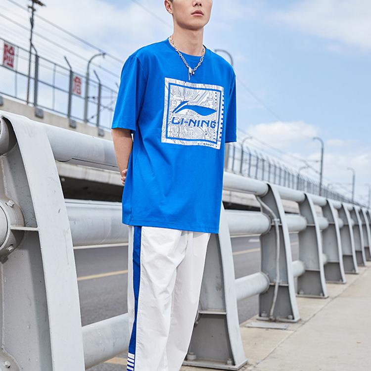 Li-Ning Sport Fashion Series Logo Print Crew Neck Regular T-Shirt Men Tops Blue AHSR339-3