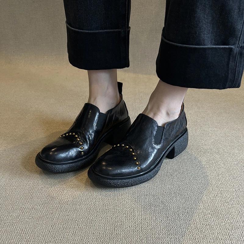 Fashion 2024 Fashion Ladies Shoes Slip-on Women's High Heels Hot Sale Rivet Solid Office and Career New Round Toe Heels Women Zapatos