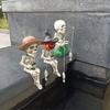 Creative Fishing Skeleton Statue Fun Skeleton Resin Figurine Pumpkin Sculpture Ornament For Outdoor Home Garden Decoration Craft
