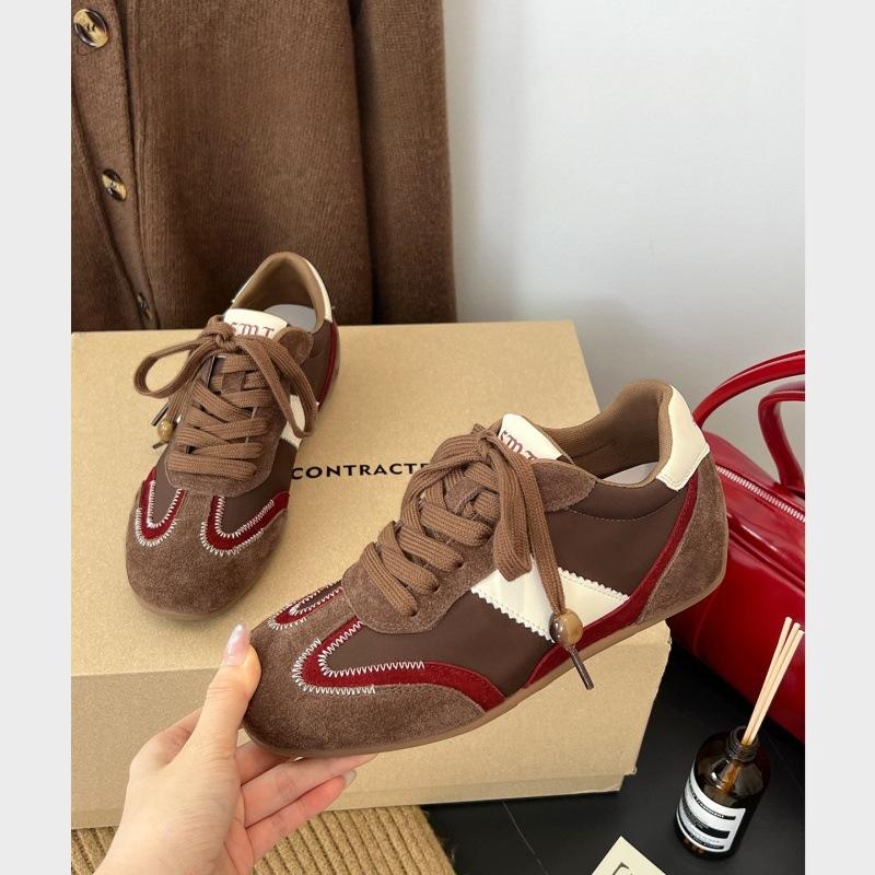 

Внутренняя высота синей версии шкафа увеличена на 6 см, обувь с бисерной нишей не утомляет, и женская осень 2025 новая универсальная Forrest Gump 40 коричневый