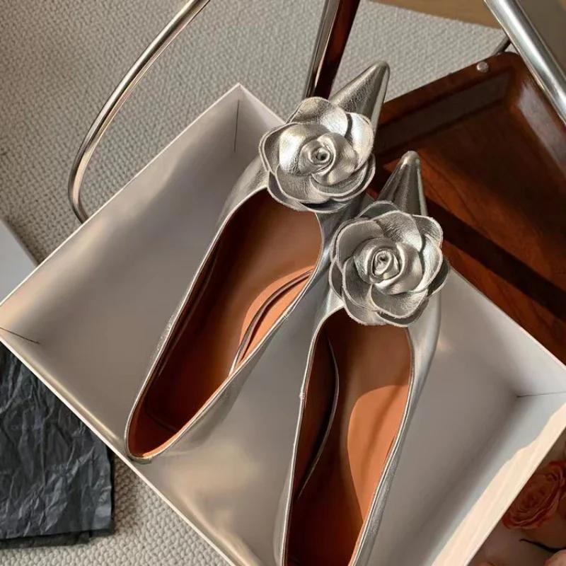 Fashion Spring and Autumn 2025 New Pointed Toe Shallow Mouth Camellia Low Heel Shoes French Stiletto Soft Leather Single Women's Shoes