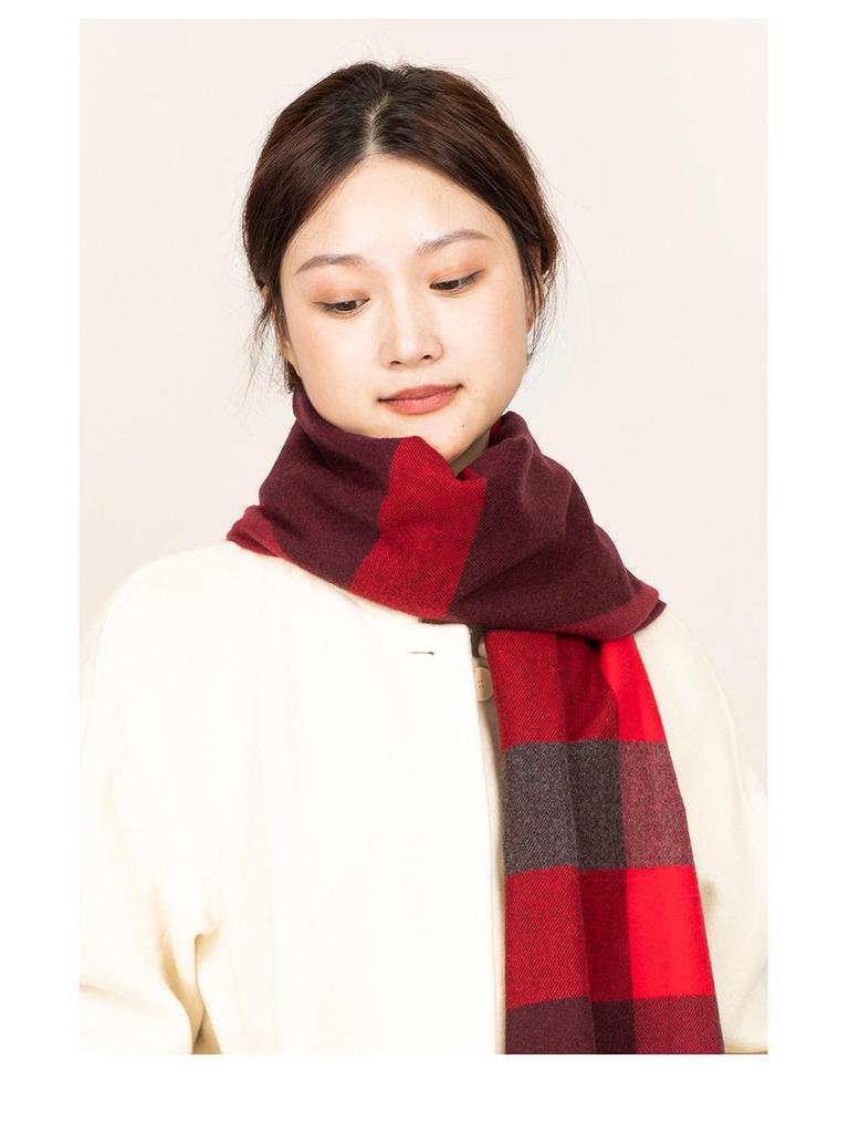 Korean Style Red Plaid Scarf: Cozy Winter Neck Warmer & Elegant Christmas Gift