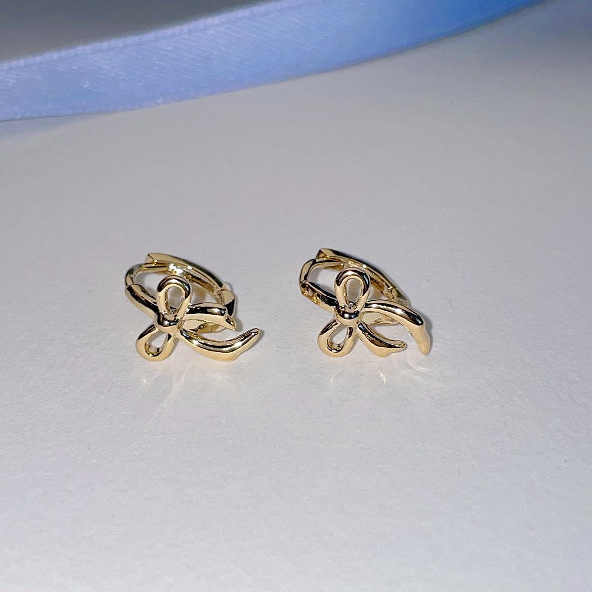 

Морі універсальні сережки-бантики жіночі легка розкіш високий сенс літні сережки прості, маленькі та вишукані нові сережки copper