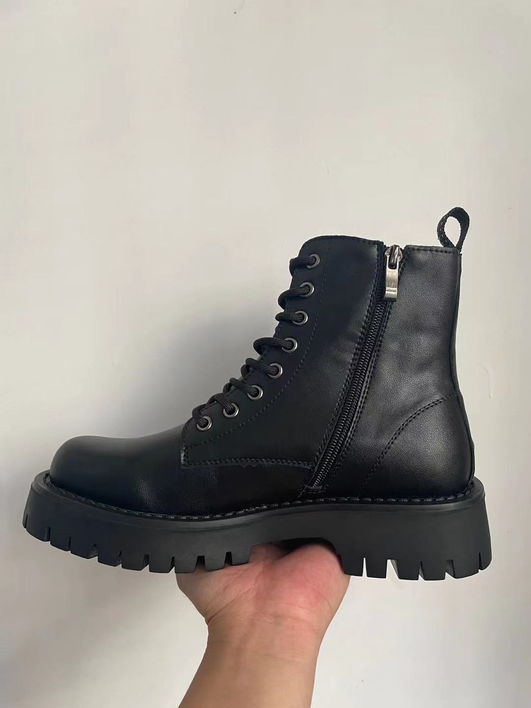 

Кожаная повседневная обувь для мужчин. Мужские ботинки. Зимняя мода. Ботильоны на молнии со шнуровкой. Винтажные деловые туфли. 44 чёрный