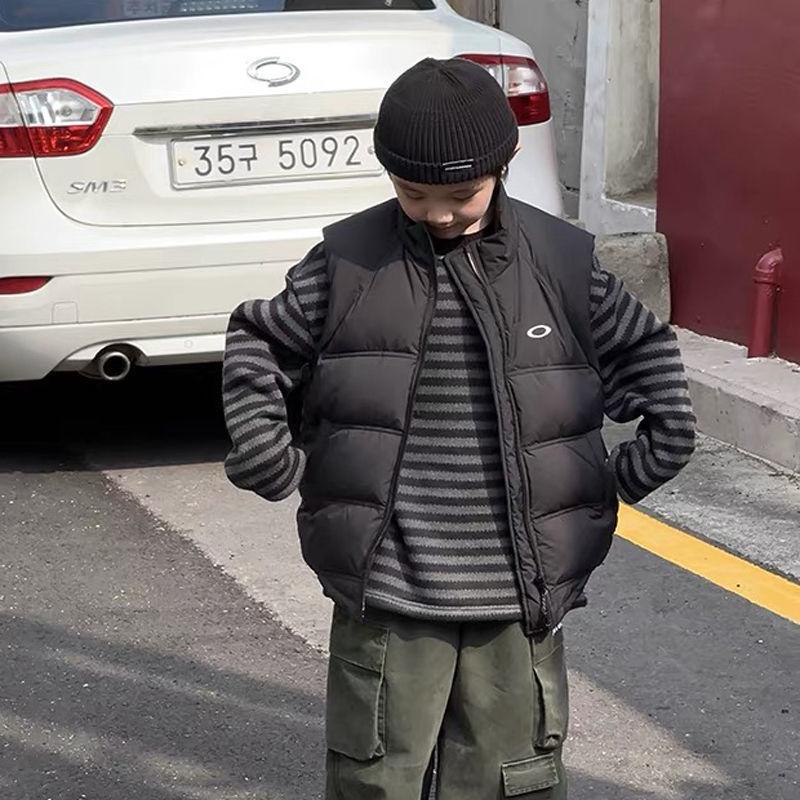 

Новый хлопковый жилет для мальчиков 2025: Корейский стиль осень/зима; Маленький, средний и большой; Воротник-стойка, Плотная, Модная верхняя одежда 140 (approx. height 130cm) чёрный