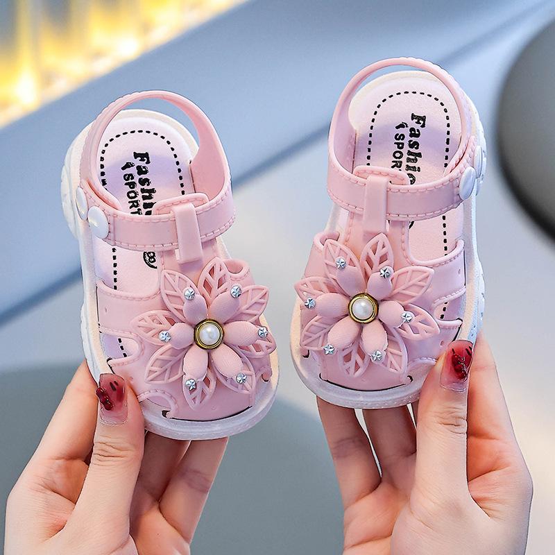 New Girls Sandals Soft Sole Breathable Kids Beach Shoes Anti-slip Princess Sandals Children Casual Footwear