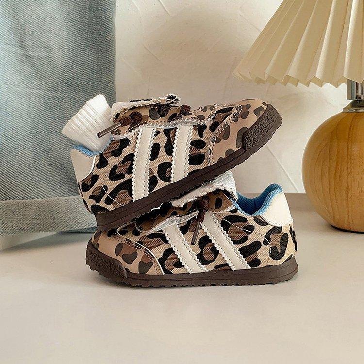 Korean version of retro classmates children's sports shoes 2025 spring new boys board shoes girls baby moral training shoes