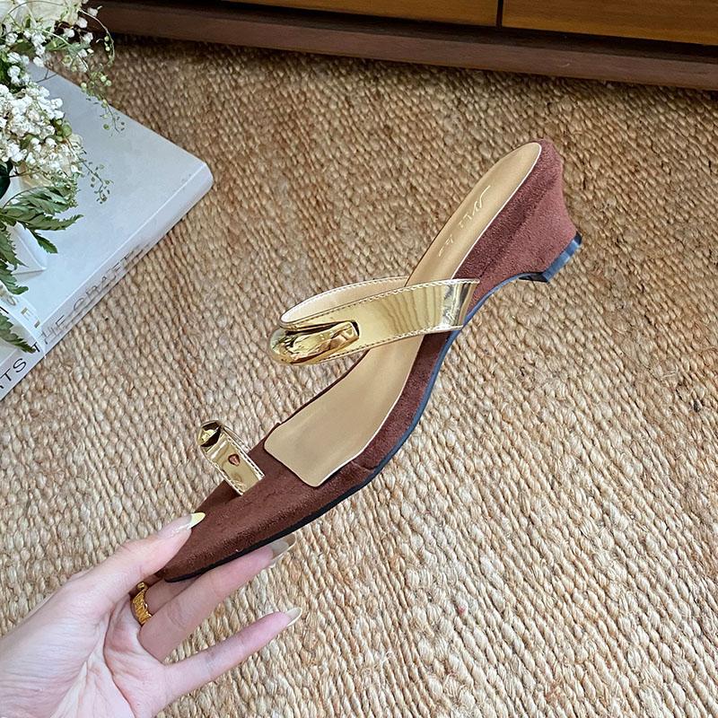 Fashion Fashion Metal Women Low Heel Slippers Shoes Shallow Female Slides Pointed Toe Ladies Heeled Slippers Shoes Sandals Flip flops