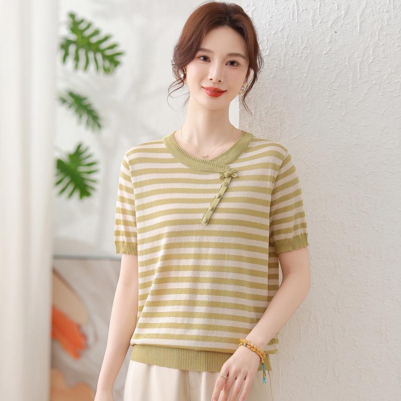 

Mom s Summer Ice Silk Short-Sleeve Blouse - Elegant Knit Top for Mother s Day, Middle-Aged & Elderly Women, Chinese Style. L (80-100 lbs)