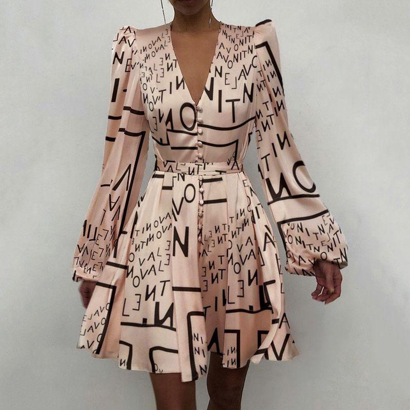 Beach Spring Satin Satin Satin V Neck Elegant Silm Dress Women's Fashion New Design Sense Lantern Sleeve Skirt