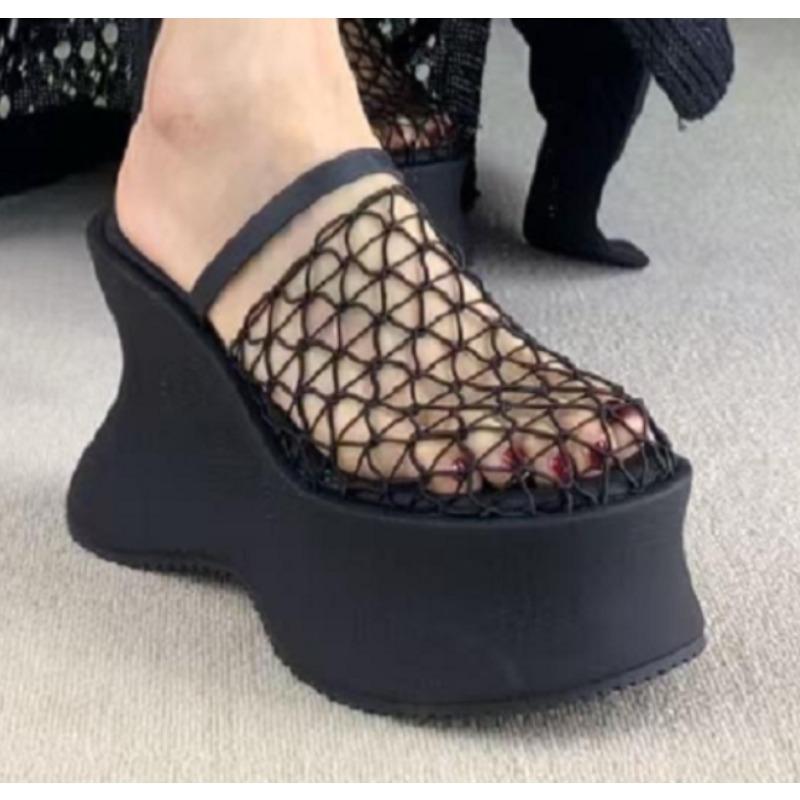 Summer New Style Popular Hollow Out One Strap Bag Slippers Thick Bottom Fishing Sandals Comfortable Slippers Women's Shoes