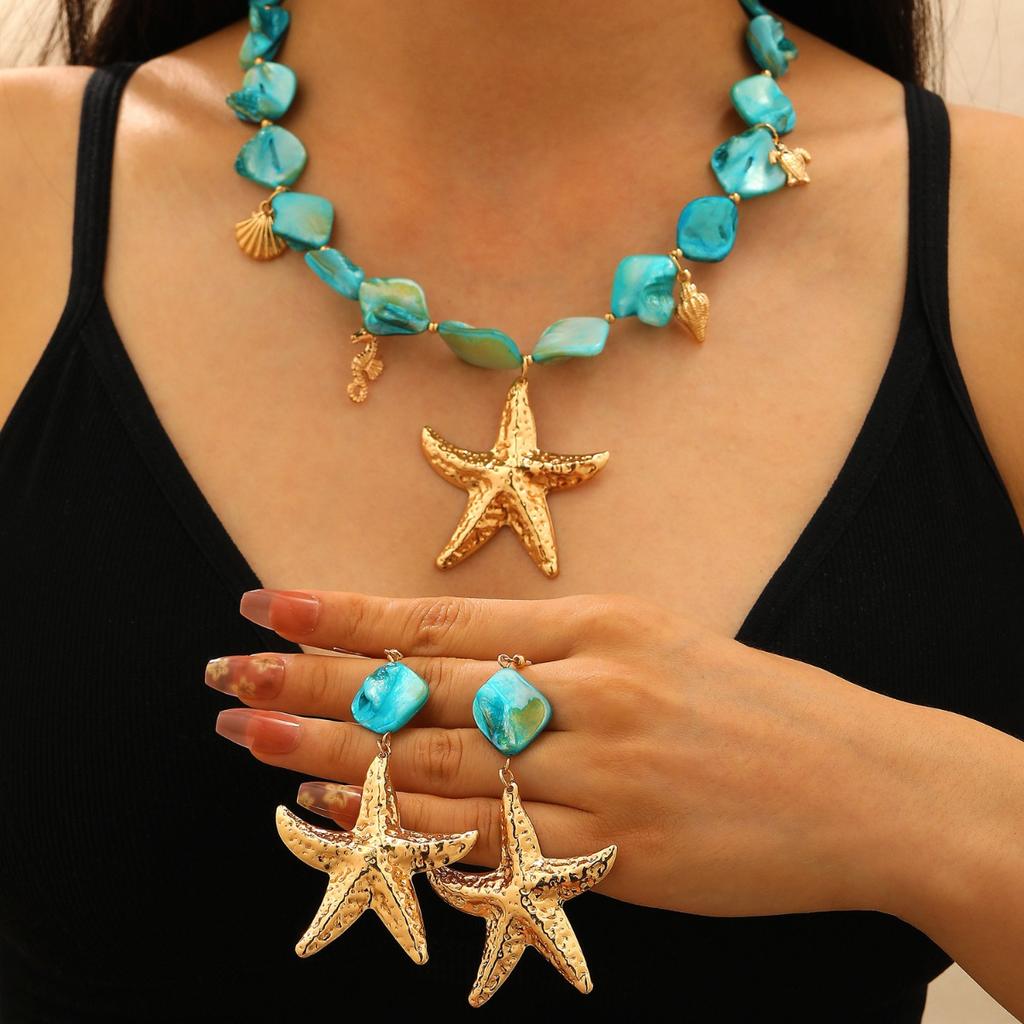Boho Ocean Style Starfish Pendant Necklace and Drop Earring Set Irregular Natural Shell Beads Sea Animal Charms Women Beach Vacation Matching Jewelry