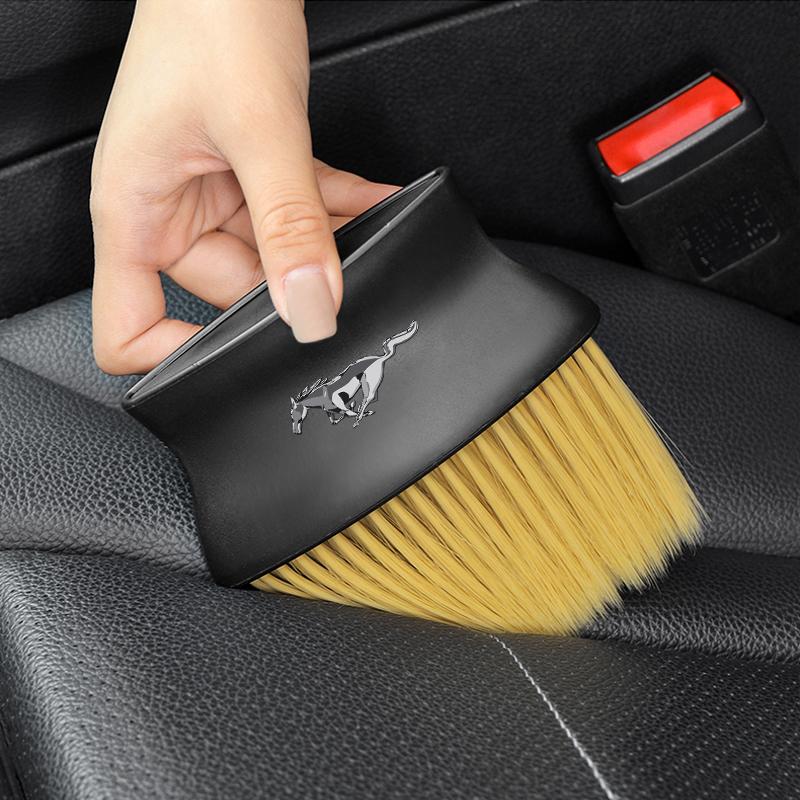 Kartáč na odstraňování prachu z auta Kartáč na čištění výdechu vzduchu Doplňky do auta Pro Ford Focus Mondeo Kuga Fiesta MK7 Escort Explorer Edge 2 4 MK2 MK4