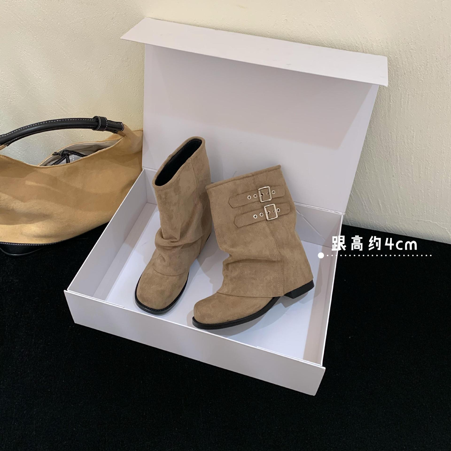 

2025 new Maillard medium boots women s European, American and western short boots pleated stacking boots thick heel Martin boots locomotive boots 39