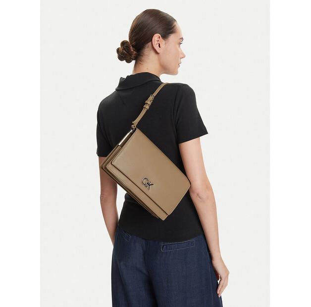 Сумка Calvin Klein Calvin Klein Ck Elongated Shoulder Bag K60K612807 бежевый