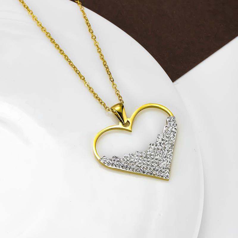 Women's Diamond-Studded Heart Necklace - High-End Titanium Steel Fashion Jewelry