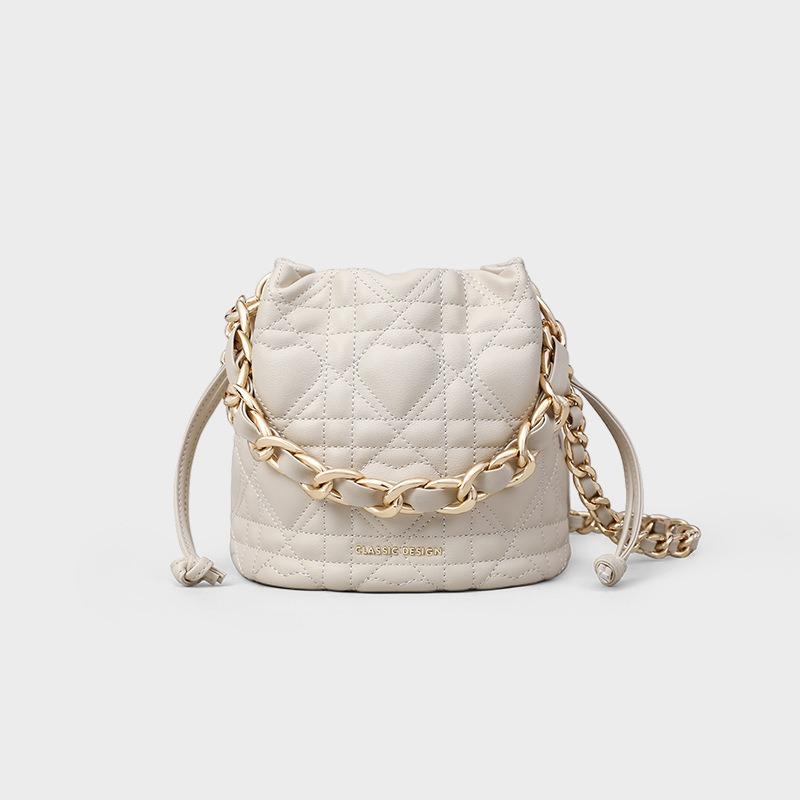 Bag Women's Versatile New Fashion Shoulder Crossbody Bag Chain Bucket Handbag Small Bag