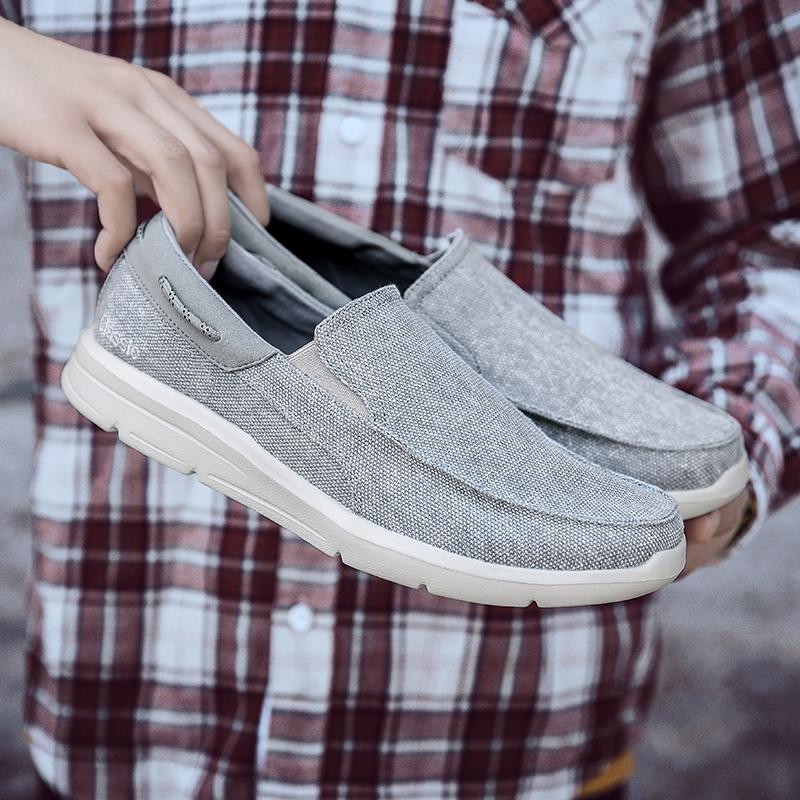 Herren Wanderschuhe 2026 Neue Niedrig geschnittene Leichte Atmungsaktive Flachsohlige Modische Einfache Loafer Freizeit Sneaker für Herren