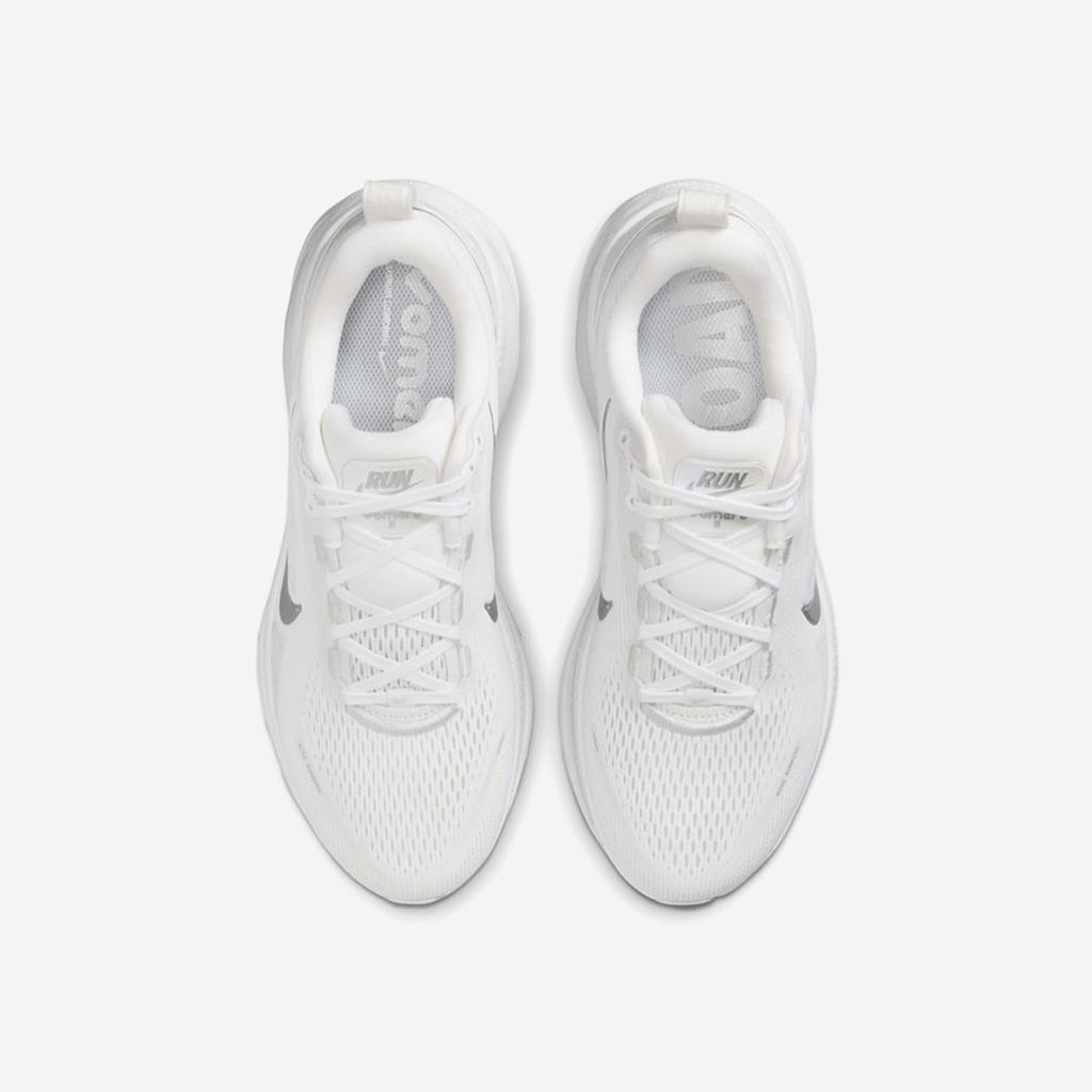 Nike Vomero 18 [HM6804-104]