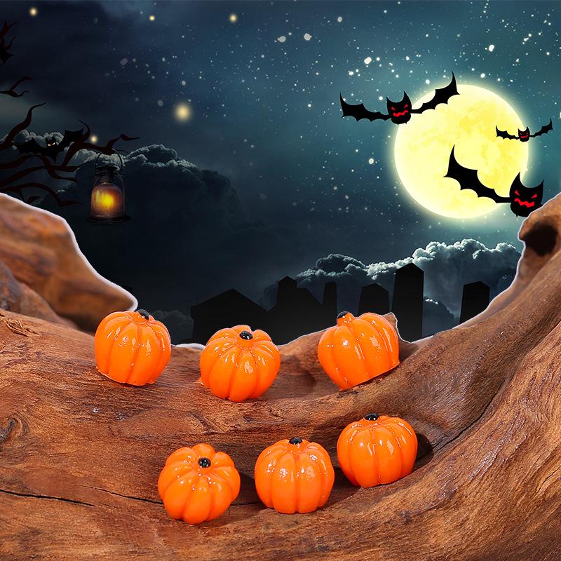 Halloween Resin Ornament: Spider, Bat & Pumpkin Miniature Figurine
