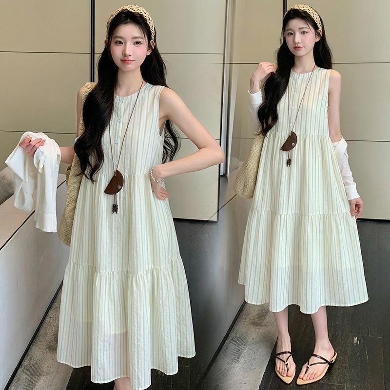 2026 Korean Vacation-Style Slimming Dress Set: Nursing-Friendly Top with Openable Buttons & Sun Protection Loose Vest Dress