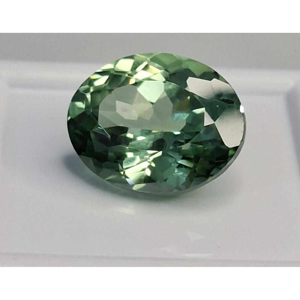 9-11 Ct Natural Green Parti Sapphire Oval Cut VVS Certified Loose Gemstone